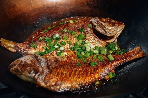 Chinese Whole Fish Recipe, Pan Fried Fish Recipes, Seafood Board, Fried Whole Fish, Soul Recipes, Whole Fish Recipes, Pan Fried Fish, Woks Of Life, The Woks Of Life