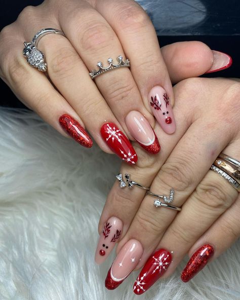 Christmas nails acrylic are the best for this season. Christmas nails 2021, Christmas nails winter, Christmas nails simple and Christmas nails short that are Christmas nails coffin. These Christmas nails simple classy are Christmas nails acrylic long, Christmas nails red and Christmas nails for short nails that are Christmas nails 2021 trends or Christmas nails green. Christmas nails and classy. Christmas nails design, Christmas nails acrylic, Christmas nails ideas, Christmas acrylic nails. Christmas Nails Green And Red, Red And Green Christmas Nails, Navidad Nails, Nail Info, Pizza Wallpaper, Classy Nail Art Ideas, Holiday Nails Winter, December Nails, Red Christmas Nails