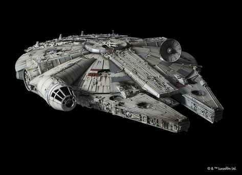 Millennium Falcon Model, The Millennium Falcon, Perfect Grade, Star Wars Episode Iv, Millenium Falcon, Star Wars Models, Star Wars Tattoo, Star Wars Ships, Millennium Falcon