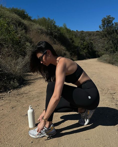 Nature Workout Aesthetic, Juliet Carter, Nature Workout, Emotional Photography, Gym Fits, Sport Body, Healthy Girl, Gym Workout Videos, Workout Aesthetic