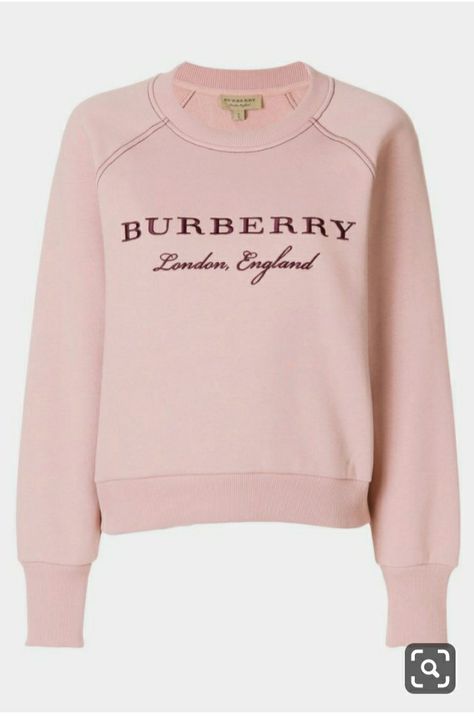 ☆ amber Star ☆ Pink Sweatshirts, Burberry Top, Burberry Sweater, Fotografi Digital, Bold Logo, Jersey Sweatshirt, Dr Closet, Burberry London, Embroidered Sweatshirt