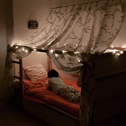 16 Cool IKEA Kura Bed Hacks You Have to Try Bunk Bed Tent, Kura Bed Hack, Ikea Bunk Bed, Kura Hack, Comfortable Reading Nook, Ikea Kura Bed, Sleeping Pods, Diy Bunk Bed, Kura Bed