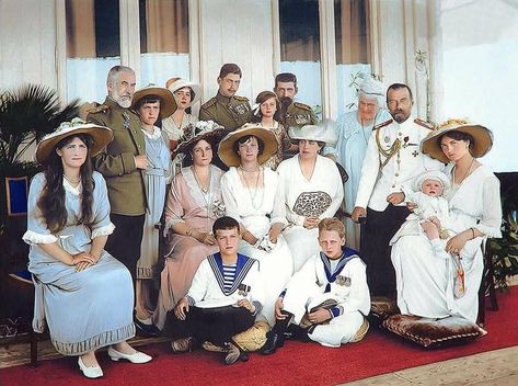 Romanovs with the Romanian Royal family...

Itt, és most, egy csodálatos utazásra hívlak téged, hogy felfedezd az emberiség izgalmas és sokszínű múltját, és megismerd azokat az eseményeket, személyiségeket, kultúrákat...amelyek alakították a világunkat, amelyben most és ma élünk! Mob Mentality, Romanian Royal Family, Clary Y Jace, Familia Romanov, Alexei Romanov, Romanov Sisters, Grand Duchess Olga, House Of Romanov, Alexandra Feodorovna