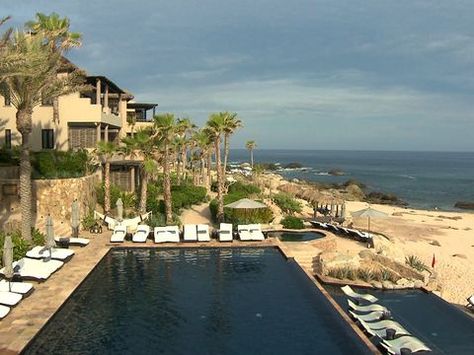 “Extra’s” Michael Corbett stepped into a dream world when he visited the Esperanza, a private beach resort in Cabo San Lucas. Dream World, Cottage Cabin, Vacation Inspiration, Awesome Places, Private Beach, San Lucas, Cabo San Lucas, Beach Houses, Beach Resort