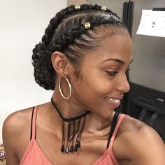 45 Gorgeous Natural Hairstyles for When You Want to Look Glam Natural Braid Styles, Twisted Hair, Natural Braids, Fun Hair, Peinados Fáciles Para Cabello Corto, Natural Hair Styles Easy, Penteado Cabelo Curto, Natural Hair Braids, Scene Hair