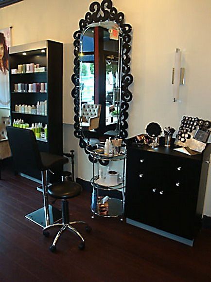 Hair Dressing Salon Ideas, Wax Room Ideas, Home Salon Ideas, Wax Room, Home Hair Salon, Salon Interior Design Ideas, Small Salon, Salon Decor Ideas, Hair Stations