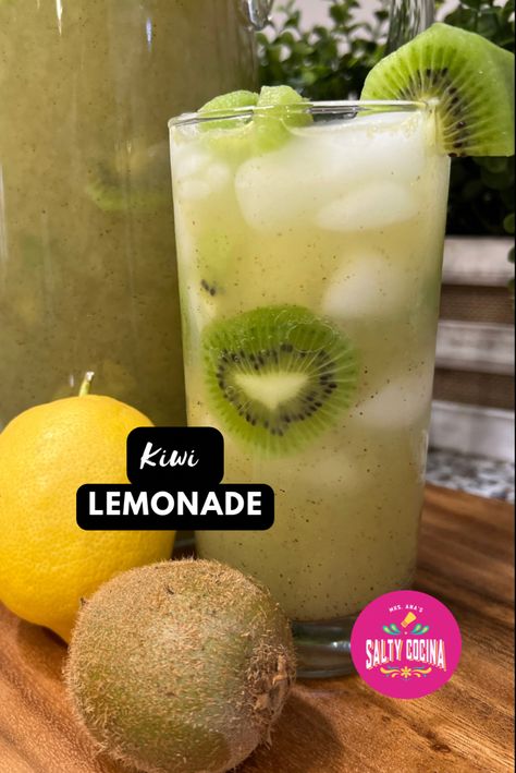 When life gives me lemons, I make kiwi lemonade! Kiwi Lemonade Recipe, Kiwi Lemonade, Salty Cocina, Lemonade Slush, How To Make Lemonade, Kiwi Recipes, Limeade Recipe, Squeezed Lemon, Lemonade Recipe