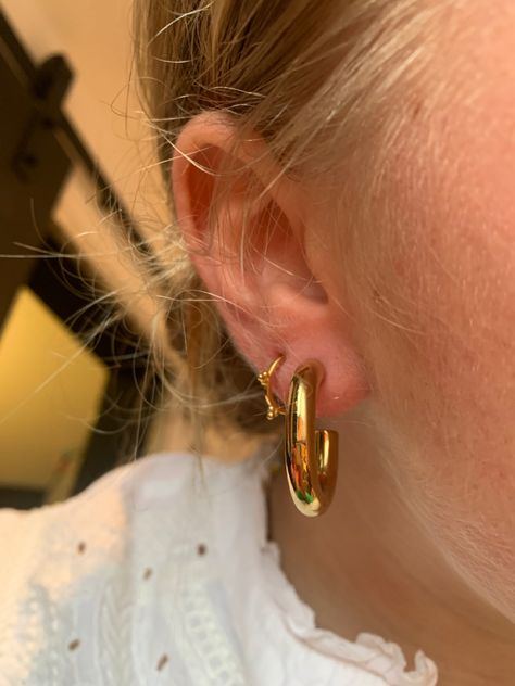 Ear Pierces, Two Lobe Piercings, 2nd Ear Piercing, Double Lobe Piercing, Second Ear Piercing, Earring Stacks, Curated Ear, Stockholm Style, Lobe Piercing