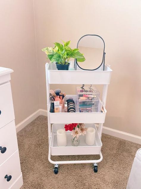 3 tier cart for makeup organization! Utility Cart Makeup Storage, Small Makeup Cart, Makeup Storage Diy Small Spaces, Bathroom Cart Organization Ideas, 3 Tier Utility Cart Ideas, Tier Cart Organization, Roll Cart Ideas, 3 Tier Cart Bathroom, White Cart Decor