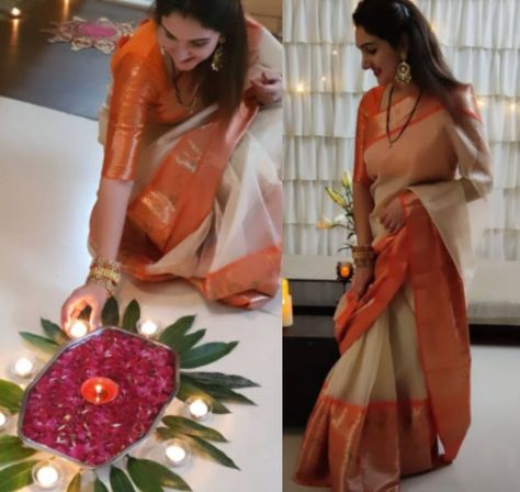 sridevi vijaykumar karthikai deepam 20202 celebrations Golden Silk Saree, Sridevi Vijaykumar, Blouse Hangings, Saree Pic, Saree Styling, Indian Wedding Gowns, Designer Sarees Wedding, Indian Wedding Fashion, Engagement Hairstyles