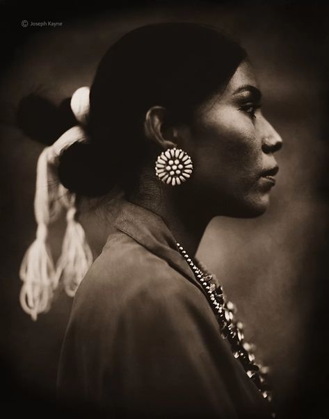 Profile of A Navajo Navajo Women, Native Artwork, American Girl Doll Samantha, Tintype Photos, Face Profile, Instagram Portrait, Native American Artwork, Native American Photos, Traditional Tattoo Design