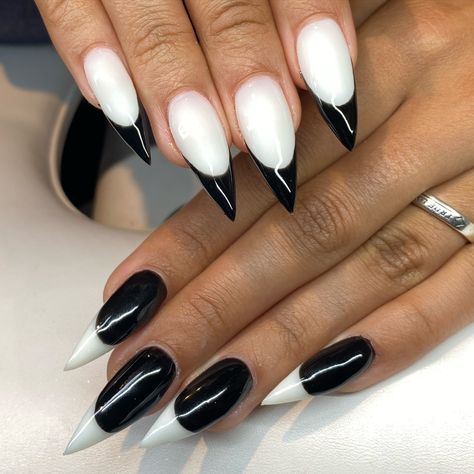 inverted french tips 🖤🤍 • • • #nails #boltonnailtech #caledon #nailart #naildesign #fallnails #bramptonnailtech #caledonnailtech #nailsoftheday #polygelnails #gtanailtech #polygel #polygelnailtech #halloweennails French Tips Nails, Tips Nails, Polygel Nails, French Tips, Nail Tech, Halloween Nails, Nail Inspo, Nail Designs, Nail Art