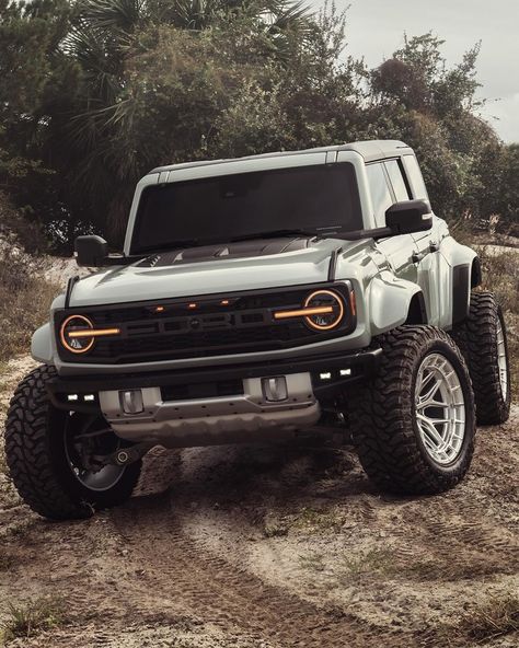 All Posts • Instagram Ford Bronco Raptor 2022, Bronco Raptor 2022, 2023 Bronco, Bronco Jeep, Lifted Ford Truck, Ford Bronco Raptor, Bronco Raptor, Big Ford Trucks, New Bronco