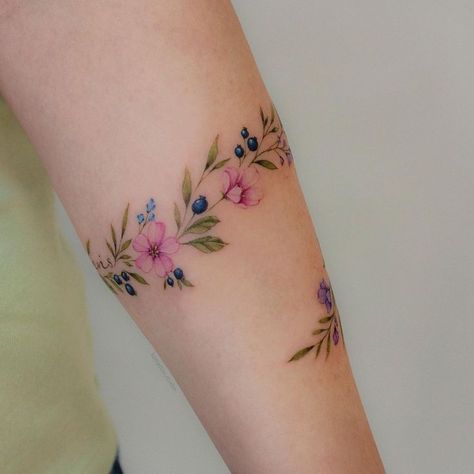 Images By Virginia Rivas On Tattoos In 2023 94A 98 Tattoo, Wrap Around Wrist Tattoos, Wrist Bracelet Tattoo, Gothic Tattoos, Pretty Flower Tattoos, Cuff Tattoo, App Filter, Ankle Tattoos For Women, Cool Wrist Tattoos