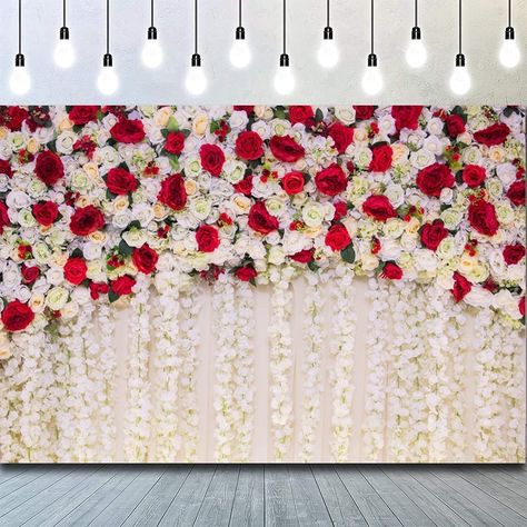 Red Quinceanera Ideas, Props Photography, Cradle Ceremony, Photo Party, Quince Decorations, Party Layout, Quinceanera Decorations, Quinceanera Themes, Red And White Roses