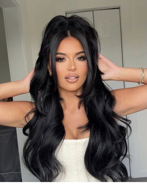 Party Style Hairstyle, Formal Hairstyles For Long Hair Round Faces, Half Up Half Down Hair With Front Pieces, Easy Wedding Hairstyles With Bangs, Hairstyle For Photoshoot Ideas Long Hair, Pint Tail Hairstyles, Long Black Hair Bride, Long Hair Gala Hairstyles, Long Hair Evening Hairstyles