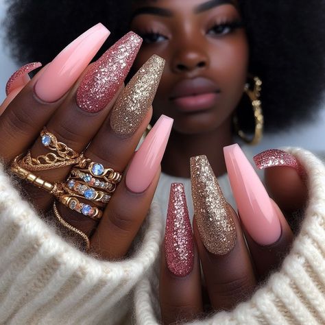 Dive into the Luxe Life with these Opulent Pink & Gold Nails – Unleash your inner diva with our latest nail art trend that’s all about bold colors and sparkling details. Perfect for summer soirées and glam nights out! Rose Gold And Black Nail Ideas, Pink And Gold Almond Nails, Matt Nail Ideas, Festival Nails Coachella, Red Matte Nails Design, Pink Fall Nail Ideas, Trendy Baddie Nails, Rose Gold Nail Ideas, Pink Glam Nails