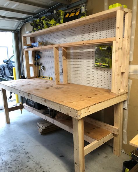 Work bench woodwork Woodworking Plans Workbench, Garage Workbench Plans, Building A Workbench, Workbench Designs, Workbench Plans Diy, Woodworking Bench Plans, Tool Storage Diy, Diy Workbench, Workbench Plans