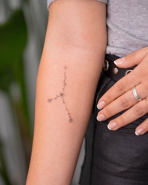 Constellation Tattoo Ideas, Scorpio Constellation Tattoos, Astronomy Tattoo, Astrology Tattoo, Horoscope Tattoos, Virgo Tattoo, Constellation Tattoo, Single Needle Tattoo, Aries Tattoo