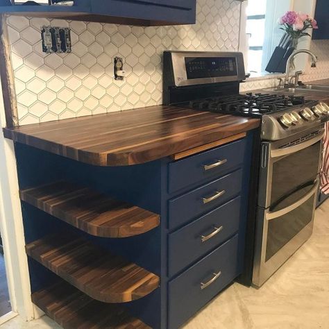 Loyal Blue SW 6510 - Sherwin-Williams Blue Paint Color, Blue Paint Colors, Paint Projects, Kitchen Redo, Storage Diy, Updated Kitchen, Kitchen Remodel Idea, Kitchen Makeover, Blue Paint