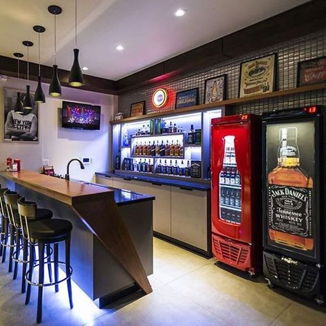 Modern Man Cave Ideas, Man Cave Designs, Man Cave Design, Ultimate Man Cave, Man Cave Room, Bar In Casa, Basement Bar Designs, Home Bar Design, Kursi Bar