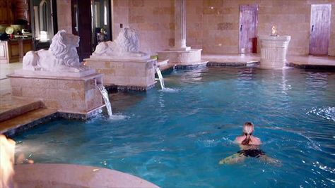 Roman Bathroom, Roman Bath House, Ancient Greece Aesthetic, Roman Pool, House Pool, Roman Baths, Ancient Technology, Roman Tub, Hacienda Style