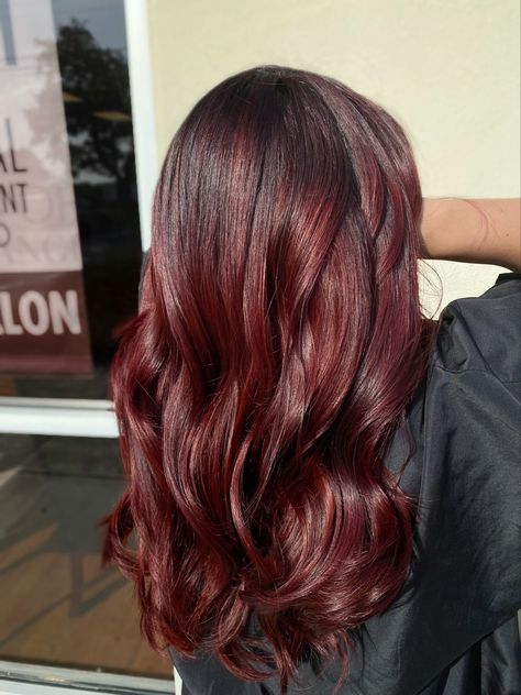 Blended Red Brown Hair, Red Hair On Brunettes, Brunette Hair To Red, Red Color On Dark Hair, Red Hair With Darker Roots, Burgundy Red Hair Balayage, Smokey Red Hair, Red Balayage Dark Hair, Burgundy Hair With Brown Roots