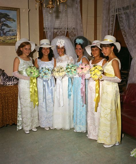 1960s New York wedding photos Ugliest Wedding Dress Funny, Ugly Bridesmaid Dresses, Ugly Wedding Dress, Vintage Bridal Fashion, Vintage Bridesmaid Dresses, Vintage Bridesmaids, Vintage Wedding Photos, Wedding Gowns Vintage, Retro Wedding