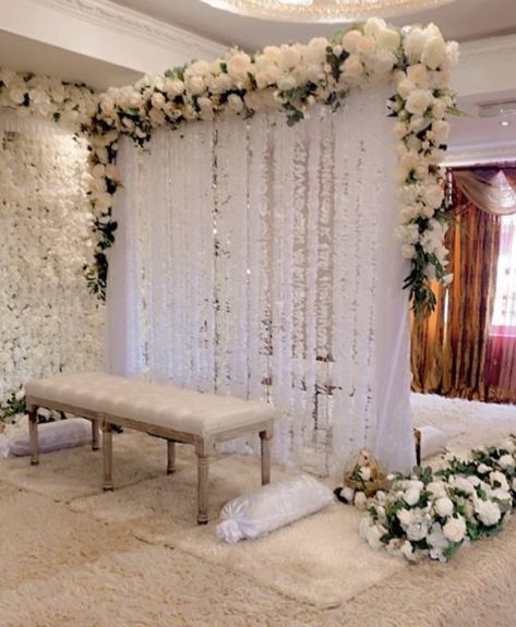 House Nikkah Decor, Nikkah Curtain Ideas, Nikkah Seating, Nikkah Flower Divider, White And Gold Nikkah Decor, Nikkah Separation Decor, Nikah Flower Curtain, Intimate Nikkah Decor At Home, Pakistani Nikkah Decor