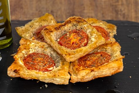 Tomato & Feta Upside-Down Pastry Upside Down Pastry, Upside Down Puff Pastry, Puff Pastry Recipes Savory, Savory Puff Pastry, Grazing Platter, Puff Pastry Appetizers, Platter Ideas, Puff Pastries, Puff Pastry Tart