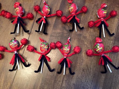 Cheerleading Valentines Ideas, Cheer Motivational Treats, Cheerleader Blow Pops, Cheer Blow Pops, Cheerleader Suckers, Blow Pop Cheerleader, Cheer Themed Snacks, Cheerleader Party Favors, Cheerleader Gift Bags