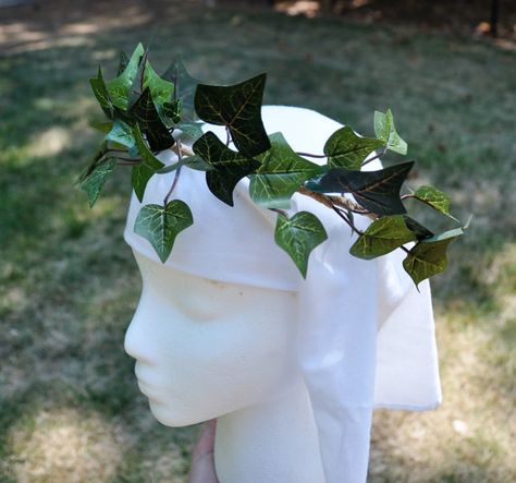 English Ivy Leaf Crown. Ivy Leaf Crown.  Ivy Garland.  Green Ivy Crown Headpiece Leaves Crown, Ivy Crown, Leaf Hat, Ivy Costume, Gold Leaf Crown, Flower Girl Halo, Gold Bridal Crowns, Boho Crown, Poison Ivy Costumes