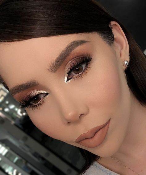 Maquillaje Soft Glam, Makeup Café, Social Glam Makeup, Neutral Glam Makeup, Glam Bride Makeup, Soft Glam Look, Makeup Social, Makeup Soft Glam, Neutral Glam