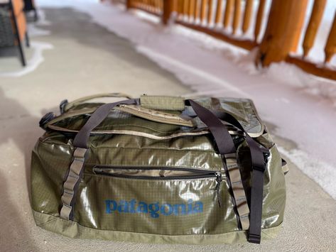 Patagonia Black Hole Duffel Review - Mountain Weekly News Patagonia Duffel, International Man Of Mystery, Patagonia Black Hole, Ski Bums, Daisy Chain, Black Hole, Perfect Bag, James Bond, Travel Gear