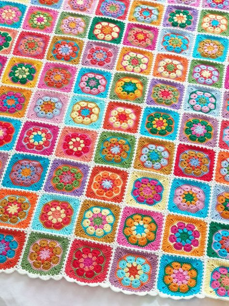 African Flower Crochet Blanket, Flower Square Crochet, Granny Square Lap Blanket, African Flower Granny Square, Flower Crochet Blanket, African Flower Crochet, Crochet African Flowers, Boho Blanket, Unique Blankets