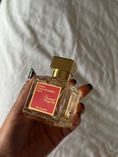 This scent 😍✨ #ad #ads #affiliate #affiliatelink #luxury #fashion #perfume #maisonfranciskurkdjian #rich #luxury #sephora #selfridges #aesthetic #elegance #richlife #outfits #perfumes Baccarat Rouge 540 Aesthetic, Rouge 540 Perfume, Maison Francis Kurkdjian Baccarat, Cocoa Butter Lotion, Baccarat Rouge 540, Vanilla Perfume, Perfume Reviews, Perfume Scents, Perfume Lover