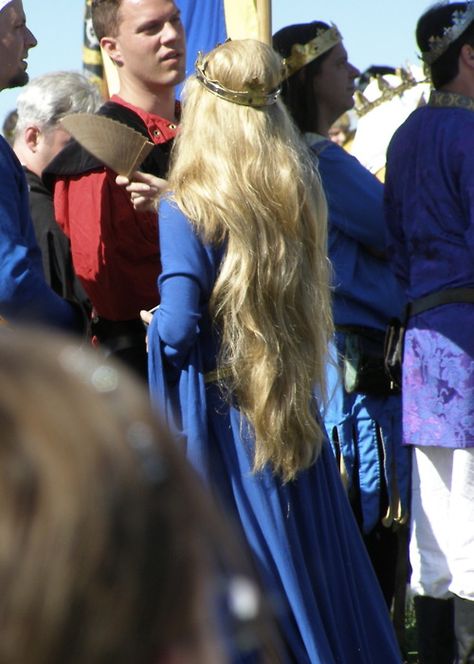 Long Wavy Golden Blonde Hair, Classic Length Hair Long, Long Medieval Hair, Real Blonde Hair, Long Princess Hair, Very Long Hair Aesthetic, Medieval Hairstyles Princesses, Long Blonde Hair Aesthetic, Long Thick Blonde Hair