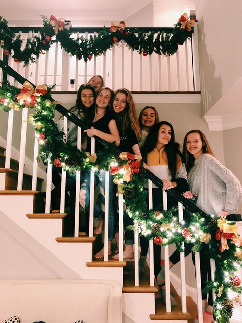 Family Photo Stairs, Family Stairs Photography, Family Christmas Pictures Teenagers, Christmas Lights In Classroom, Family Photos On Stairs, Lights In Classroom, Stair Photos, Family Photoshoot Christmas, Pictures On Stairs