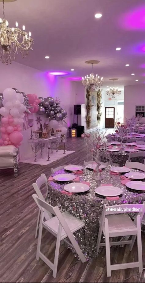 Small Birthday Venue Ideas, Air Bnb Ideas Decor Birthday, Air Bnb Birthday Decorating Ideas, Hotel Birthday, Hotel Birthday Parties, Sweet 16 Party Themes, Nursing School Graduation Party, Wine Cake, Sweet Sixteen Birthday Party Ideas