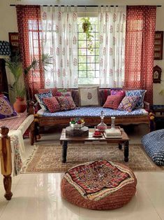 Living Room Decor Brown Couch, Room Ideas Living Room, Bedroom Wall Decoration, Living Room Decor Indian, Indian Living Room, Indian Room Decor, Colourful Living Room Decor, India Home Decor, Indian Living Rooms