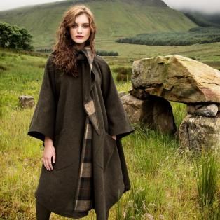 Irish Clothing - Traditional Irish & Celtic Clothing - The Irish Store Irish Fashion Women, Traditional Irish Clothing, Irish Kilt, Ireland Dress, Celtic Clothing, Irish Clothing, Ireland Fashion, Vintage Style Clothing, Irish Style