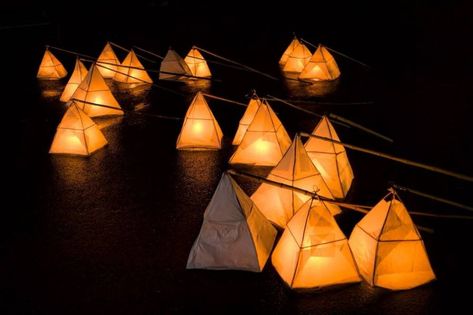 Make willow lanterns - Eden Project Communities Lantern Making, Tissue Paper Lanterns, Lantern Crafts, Paper Lanterns Diy, Lantern Craft, Waldorf Crafts, Lantern Ideas, Eden Project, Deco Luminaire