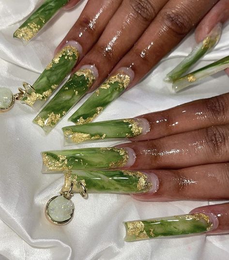 Nail Cam, Foil Nail Designs, Nail Practice, Green Acrylic Nails, Nail Goals, Boho Nails, Lovely Nails, Long Nail Designs, Nails Easy