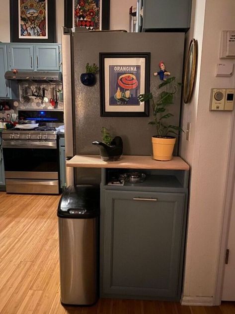 Recycling Area In Home, Old Apartment Kitchen Decor, Extra Counter Space In Kitchen, No Counter Space Kitchen, Top Of Fridge Storage Ideas, Starter Apartment, Frumpy To Fabulous, Remove Cabinet Doors, Extra Counter Space