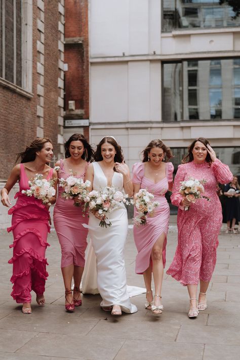 Emily in Eva Lendel for her Classy, Modern, City Wedding at Bread Street Kitchen in London 16 Modern City Wedding, Eva Lendel, Floral Design Business, Romantic Bouquet, Restaurant Wedding, London Restaurants, Groom Suit, Modern City, City Wedding