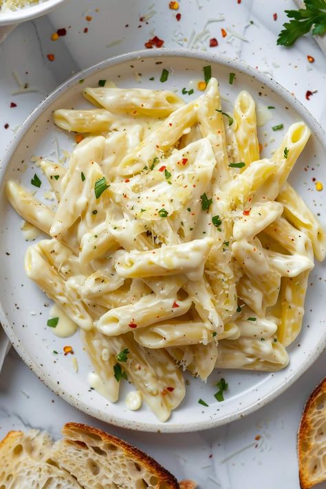 Pasta Recipe With Cream Cheese, Pasta And Cheese Recipes, Noodles With Cream Cheese, Cream Cheese Pasta Bake, Pasta With Cream Cheese, Recipes With Cream Cheese, Heavy Cream Recipes, Pasta Creamy, Cream Cheese Pasta