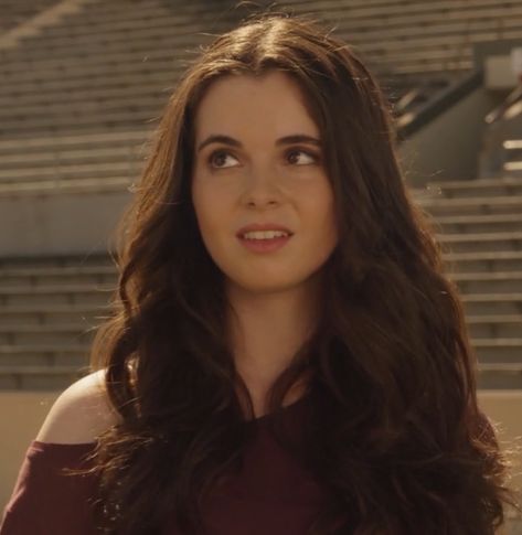 Switched At Birth Bay, Bay Kennish, Darling Magazine, Vanessa Marano, Switched At Birth, Female Character Inspiration, Abc Family, Disney Music, Famous Artists