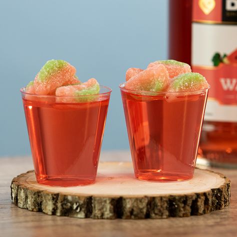 Watermelon Sour Patch Jello Shots - Tipsy Bartender Watermelon Sour Patch, Pumpkin Pie Martini Recipe, Tipsy Bartender Recipes, Watermelon Jello Shots, Vodka Watermelon, Sour Patch Watermelon, Best Jello Shots, Watermelon Jello, Bartender Recipes