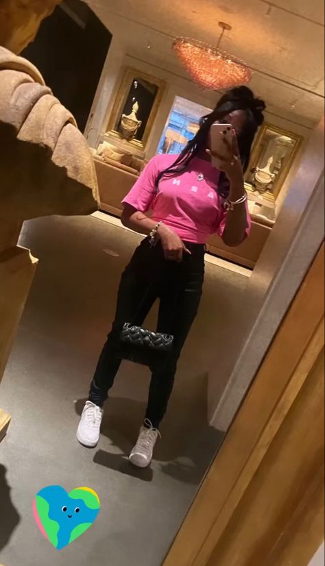 Marni Shirt Outfit, Triple Pink Dunks Outfits, Dunk Outfit, Best Teeth Whitening Kit, Dunks Outfit, Celebrity Selfies, Mirror Flicks, Fly Outfit, Cute Skirt Outfits