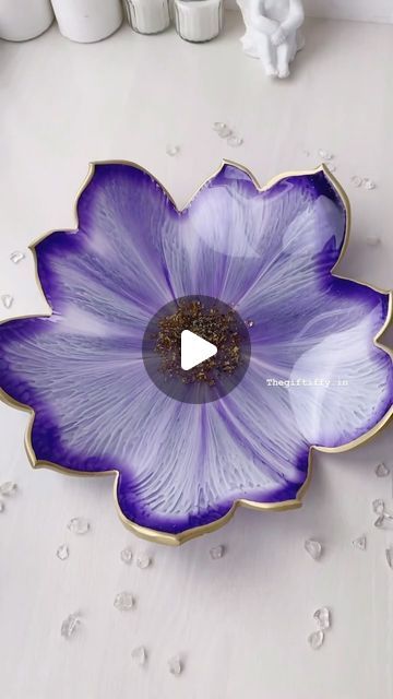 Amazing Resin, Alcohol Ink Crafts, Preschool Arts And Crafts, Resin Ideas, Resin Design, Resin Sculpture, Resin Projects, Resin Artwork, Diy Coasters